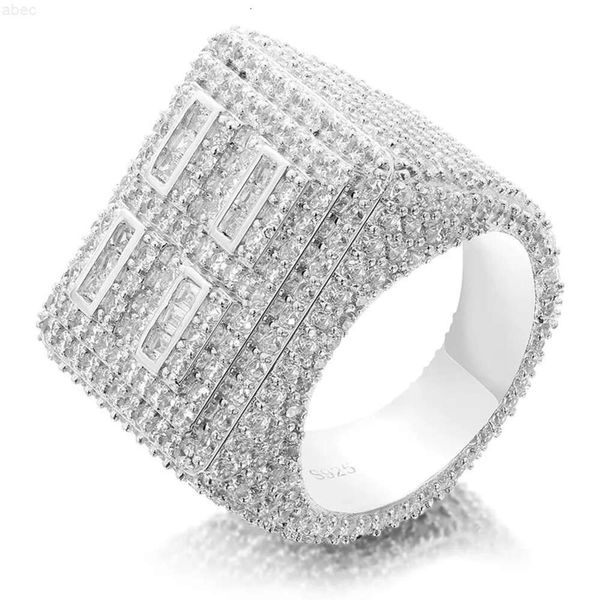 Роскошные хип -хоп ювелирные изделия полная про PAVE D Color VVS Moissanite Diamond 925 Серебряное кольцо стерлингового кольца