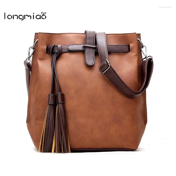 Bolsas de ombro Longmiao cinto de couro para mulheres 2024 Estilo Cross Pattern Lock Flap Tasual Tassel Zipper Small Fringe