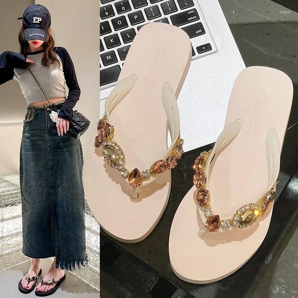 Hausschuhe Frauen Sommer flache Schuhe Frauen große Gleitschieben Pantofle Mode Gummi Flip Flops Low weicher Strand 2024 Luxus Hawaiian