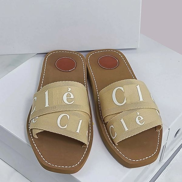 Дизайнерские слайды Slippers Женщины сандалии.