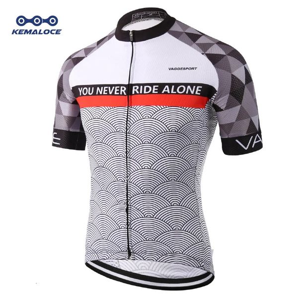 Кемалоче велосипедная майка профессиональная мужская дорога Road Race Emerfure Men Men Grey Bicycle Shirt Hidden Eco Friendly Bike Jersey 240328