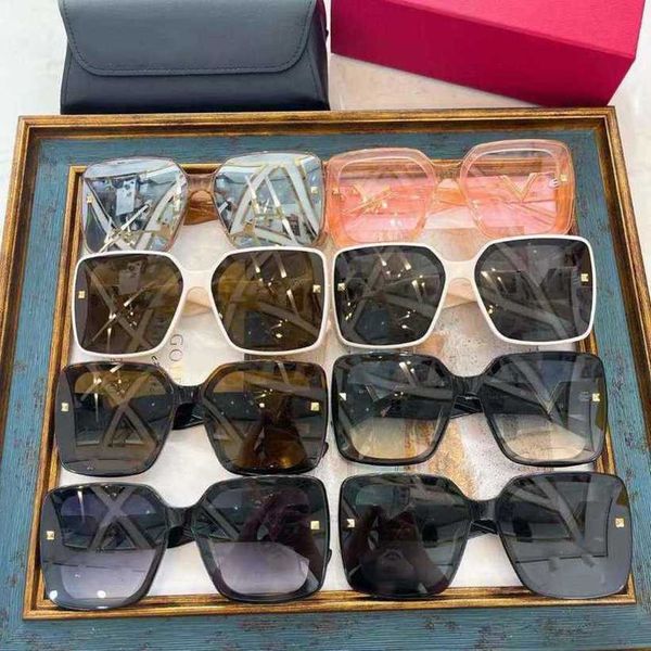2024 Designers Top Designer de luxo Novo celebridade on -line Tiktok a mesma coisa de Warren Suyuan High Class de alta classe feminina Big versátil óculos de sol Va0748