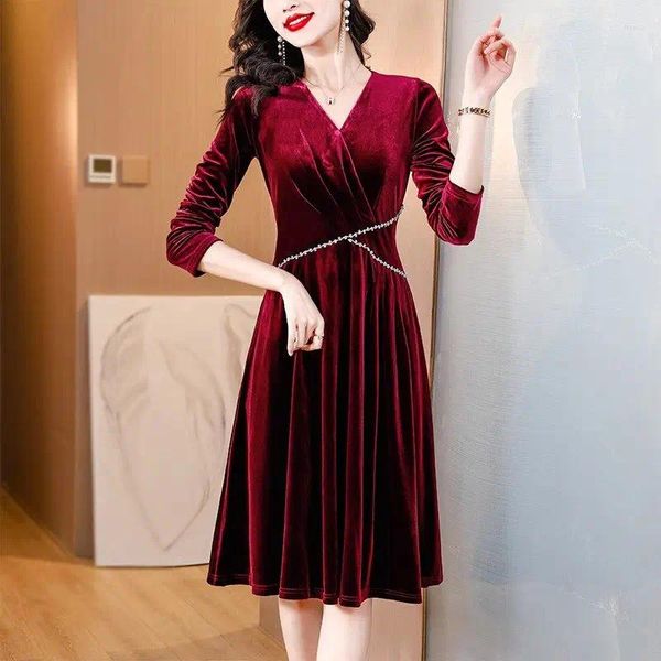 Freizeitkleider Herbst und Winter Samtkleid Damen Langarm 2024 Französisch Retro Mode Schlankes elegantes Bankett Midi Vestidos Z4229