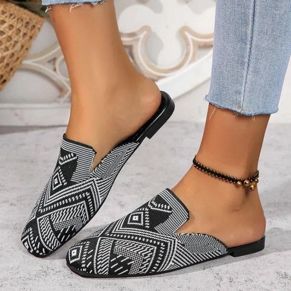 Lässige Schuhe 2024 Mode gestreifte Laobers Frauen Sommer-Slip-On atmungsaktiven Strickflats Frau Komfort Nicht ruhig