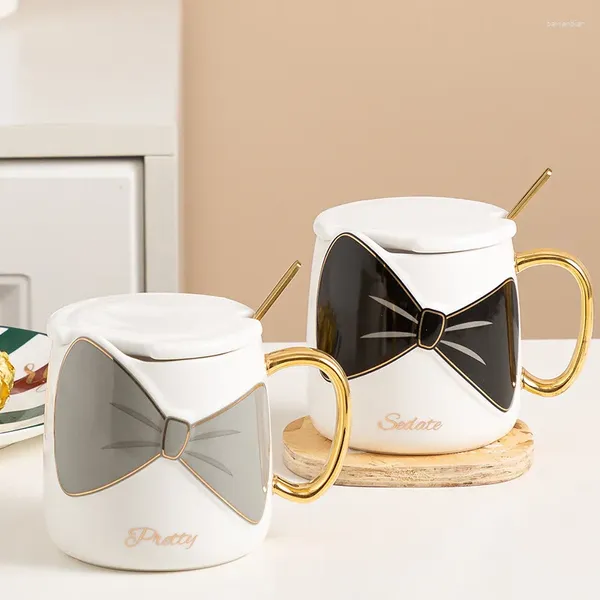 Canecas Crectity Personality Relest Bush Knot caneca com colher de tampa Butterfly Butterfly Copo Gold Gold Handle Cerâmica de grande capacidade