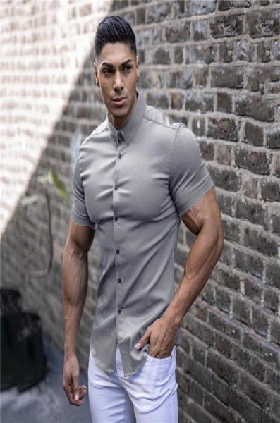 Moda de verão Camisa de manga curta masculina Plain Casual Super Slim Fit Social Business Dress Shirts Men Sports Sports Men09639780