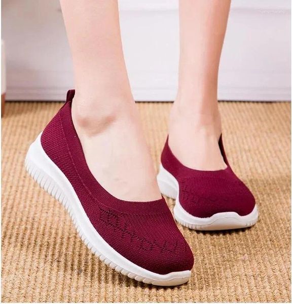 Sapatos casuais Ballet Flats Mulheres Red Slip-On Slip-On Sloabers femininas Plataforma Ladies Creepers Avó Mãe Esporte tênis