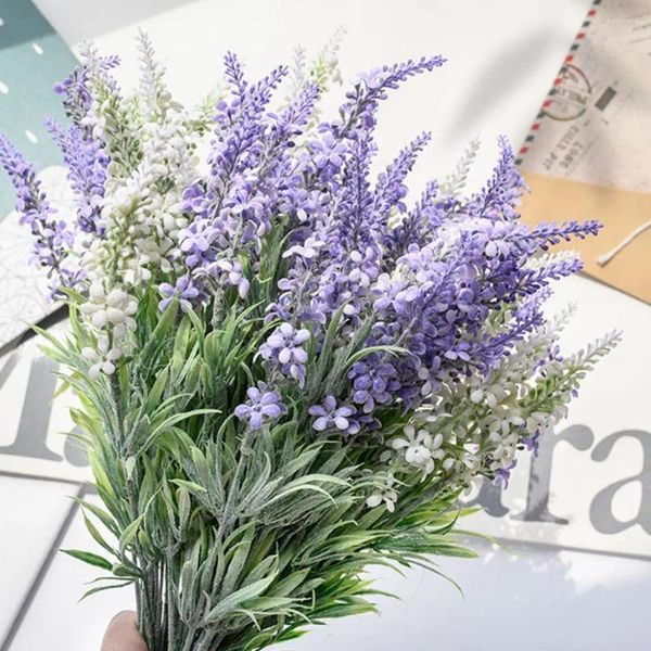 Flores decorativas Fancy Faux Flower Plástico vibrante, adicionando vitalidade imitação falsa de lavanda atraente