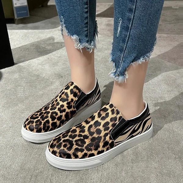 Sapatos casuais Senhoras à venda 2024 Moda Spring Autumn Basic feminino Flor redondo bombas deslizantes Sneakers de leopardo sexy