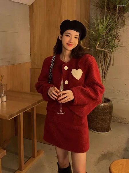 Arbeitskleider Weihnachten Love Patchwork Lamm Wolljacke Rock Zweiteiler Frauen koreanische O-Neck Mode weiche Klebstoff Sweet Red Year Anzug