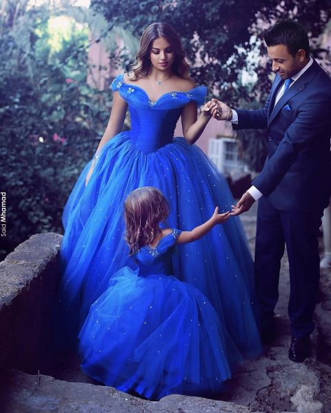 Kleider Cinderella Royal Blue Prom Kleider Ballkleider von Schulterperlen Schmetterling Applique formelle Abendkleider Plus Größe besonderer Anlass