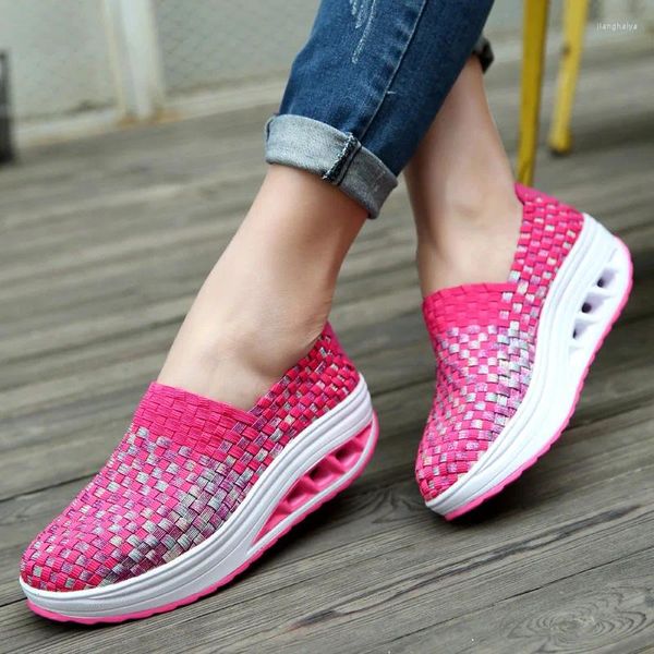 Fitness Shoes Mistor Cor cujas mulheres Mulheres de fundo grosso andando à mão Tênis respiráveis Ladies 2024 Slip em mocassins femininos