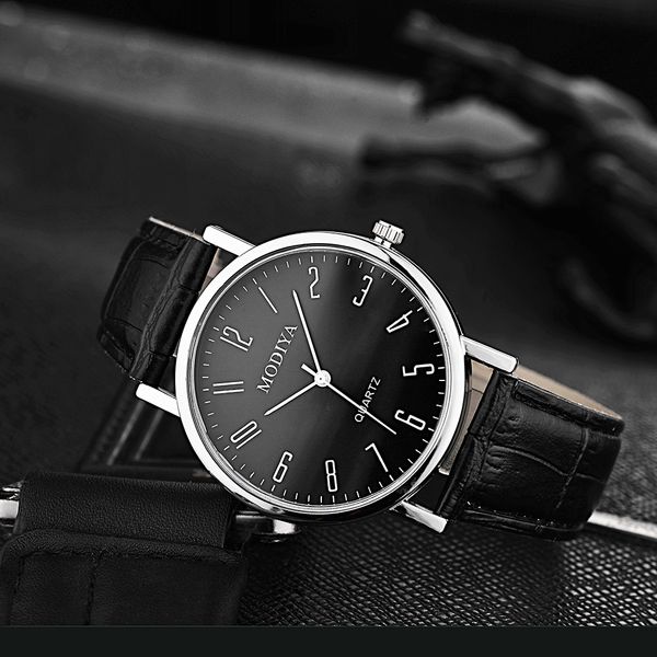 Прямое снабжение производителя Quartz Gift Watches Оптовые мужские часы, простые часовые ремни, дешевые мужские часы