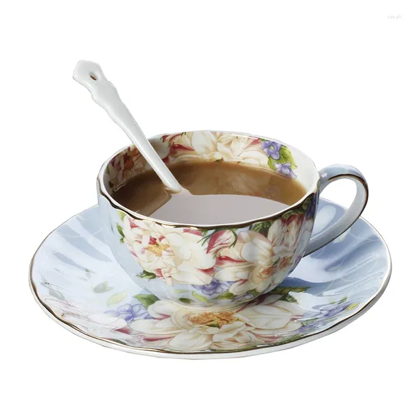 Tassen Untertassen European Bone China Kaffeetasse und Untertasse Romantischer Blumentee Set Zakka Cafe Tazas Espresso Hochzeit Geschenke Party Getränkware Getränkware