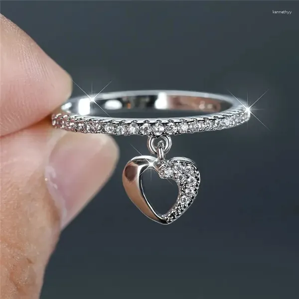 Clusterringe Huitan Creative Heart Charm Finger Ring für Frauen Statement Ehering -Accessoires Stylische weibliche Partyschmuck Ly Ly