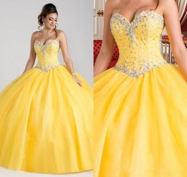 Wunderschöne Prinzessin Yellow Quinceanera Kleider Perlen Kristallkugelkleider 2020 Neuankömmling süße 16 Kleider Vestidos de 15 Anos billig D8009413