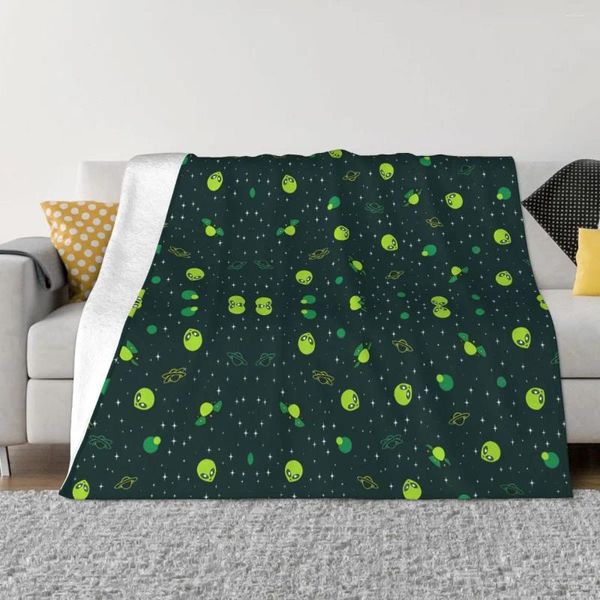 Decken Alien und UFO -Muster Decke Flanell Frühling Herbst Grüne warme Würfe für Winterbettwäsche