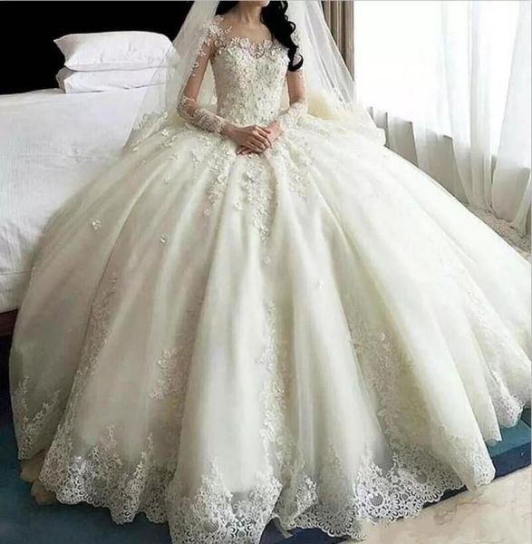 2018 Dubai Luxus Crystal Flowers Ballkleid Brautkleider Langarm muslimische Hochzeitskleid Arabische Hochzeitskleider Siehe Throu4056738