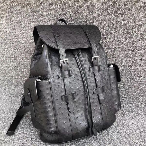 Rucksack authentisch exotischer Strauß Hautstraßen -Kordelstring Verschluss Männer schwarzer Reisen Echtes Leder Männlich Große Klappentaschen Bag Pack