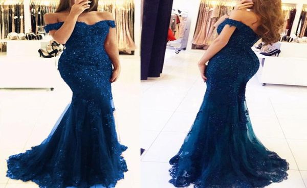 Elegante dunkelblaue Spitzen -Prom -Kleider von der Schulter Mermaid Abendkleider Perlenperlen Party Kleid9980058