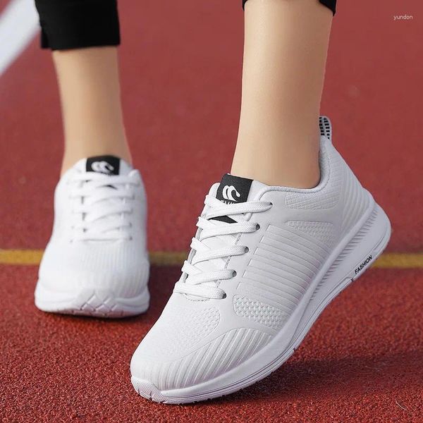 Fitness Shoes Sport Women Sneakers Lace-up de couro de apartamento à prova d'água Casual Running Ladies Athletic Gym