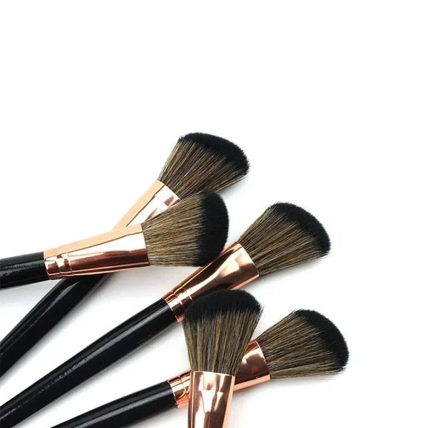 1pcs Oblique Head Blush Blush Brush Face Face Contour Conteur Polver Polves Foundation Blush Blush Ang Seep Breke Brush Tools