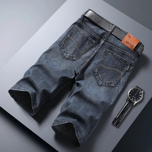 Прибывшие мужчины джинсовые джинсы короткие тонкие повседневные прохладные летние брюки Эластичные прямые ежедневные брюки высокого качества 240327