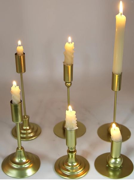 Titulares de vela European Gold Holder Metal Candlestick Bar Party Decoration Romantic for Wedding Table Home Sala de estar