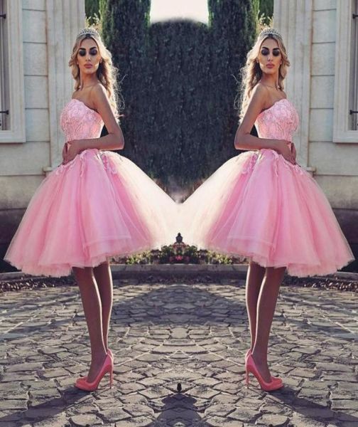 Tutu Pink Kniese -Prom -Kleid stilvolle trägerlose Perlenspitzen -Applikationen Pretty Cocktail Party Kleid geschwollene Tulle Short Savory9220113