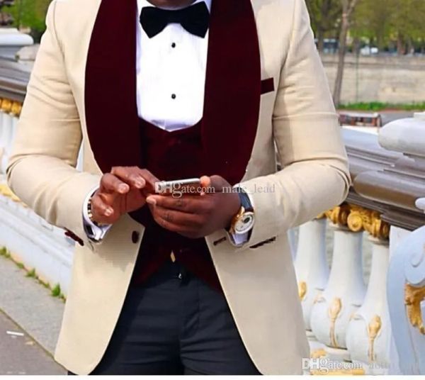 Tuxedos Bonito de champanhe de champanhe Shawl Smoking Smoking Tuxedos Mens Vestido Man Jaqueta Blazer Dinner de 3 Peças (Jaqueta+Calça+