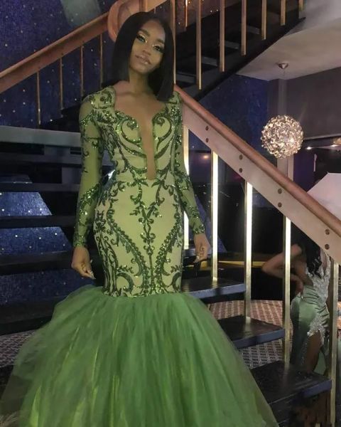 Kleider sexy afrikanische grüne Spitze Meerjungfrau Prom Kleider 2022 Tiers Perlen Applizes Langarm
