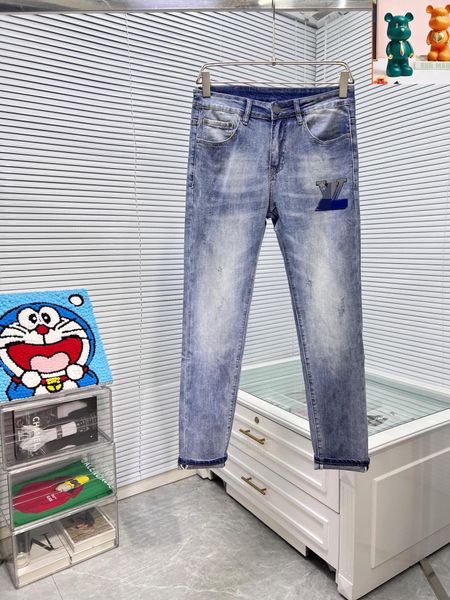 Jeans da uomo in forma i pantaloni vecchi vestiti da strada dritti abbigliamento slim fit jeans ricamare pattern jeans all'ingrosso jeans viola jeans jean slim fit moto