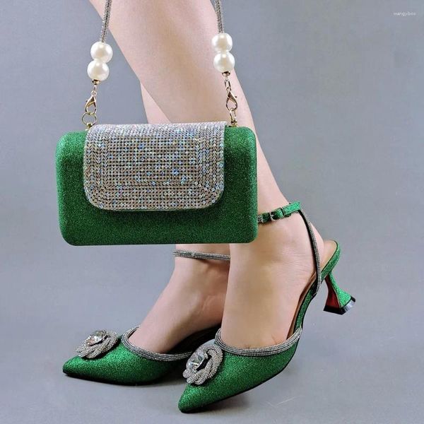 Sandálias elegantes verde 7,5 cm de altura Sapatos femininos Bolsa de combinação com strass decoração bombas de vestir africano e conjunto de bolsas QSL045