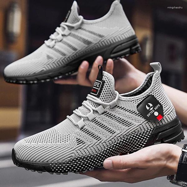 Casual Shoes 2024 Herren laufen leichte männliche männliche, weiche, atmungsaktive Männer Sneakers Plattform Flexible Mesh