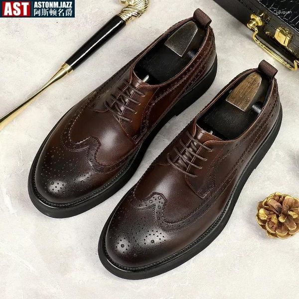 Scarpe per abiti da uomo in pelle di lusso vera vera elim -up designer brogue classiche tacchi da sposa 2024 Plus 46