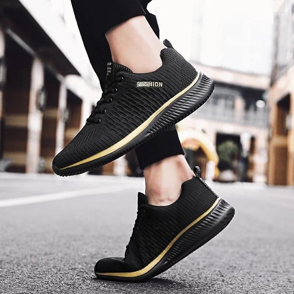 Lässige Schuhe 2024 Männer laufen Sneaker Frauen Leichtes Sport klassisches Mesh atmungsaktiven männlichen Fashion -Moccasins Sneaker