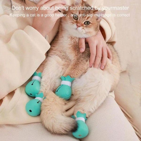 Kedi Kostümleri 4pcs Pet Ayakkabı Botları Süper Yumuşak Ayak Muff Su geçirmez Kapak Ayarlanabilir Silikon Koruyucular