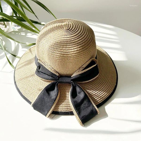 Широкие шляпы с широкими краями 2024 Ведение солома для женщин летовая мода Большой бабочка шляпа пляж девочка для туристической кепки на открытом воздухе
