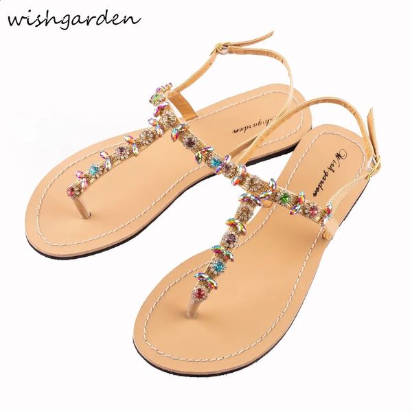 Verão feminina de praia plana brilhante sandals sandals lady bohemia diamante t-sheong shot shop shop slipper plus size 240328