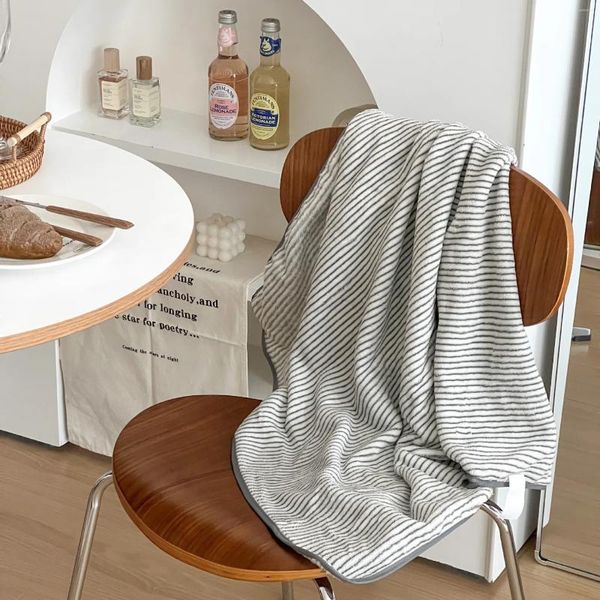 Coperte di asciugamano da bagno in velluto di velluto di corallo grigio grigio grigio di bambù che assorbente assorbente texture morbida e soffice coperta di lavaggio