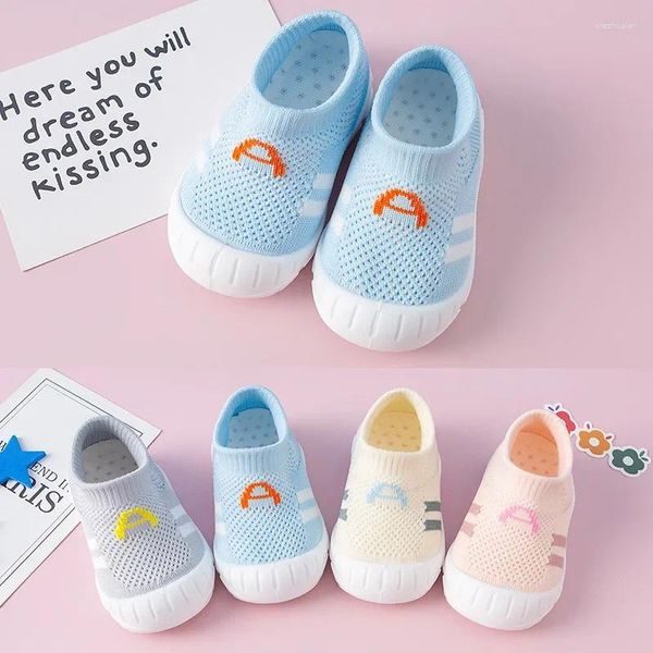 Erste Wanderer Babyschuhe Soft-Soled-Kleinkind 1-3 Jahre alte Kinder Socken Innen- und Herbstboden Nicht-Schlupf