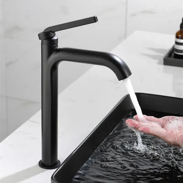 Torneiras de pia do banheiro Tuqiu Basin Torneira Bacia Black Cromo Black Cold e Brass Mixer Tap Single Deck Mount Mound Water