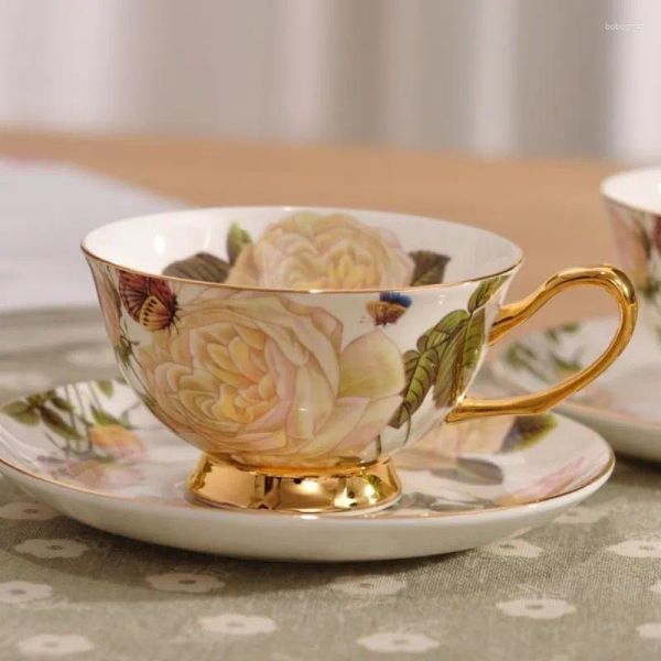 Cups Saucers Tea Mate Cup und Untertassen Reisen Bone China Nordic Flower Latte Eco Tasse Ceramique Nachmittag Set Yy50cs