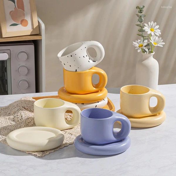 Tazze di piattini arte moderna tazza di ceramica grassa creativa con piatto caffettiera fatta a mano o tazza di tè e piattino set di stoviglie latte regalo