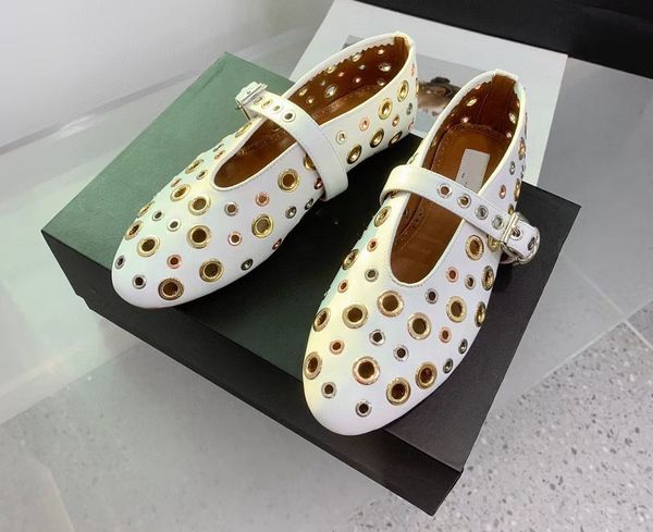 Sapatos de grife de designer Moda Flat Sandália Toe Sandália Mulheres Ballet Tanete de vaca genuíno Tamanho 35 a 41 Cores brancas pretas Preço de atacado de entrega rápida