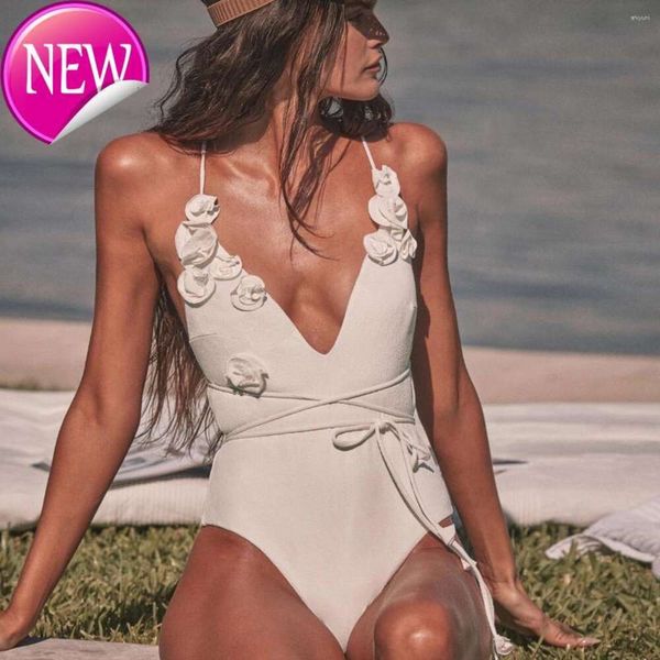 Designer Sexy Bikini Set 2024 New Fashion Womens White Flower Sexy Women Trend Swimsuit Off Show Swim Swim Swim Swim Deep-V Monokini Biquini Bodingsuit Bodysuit