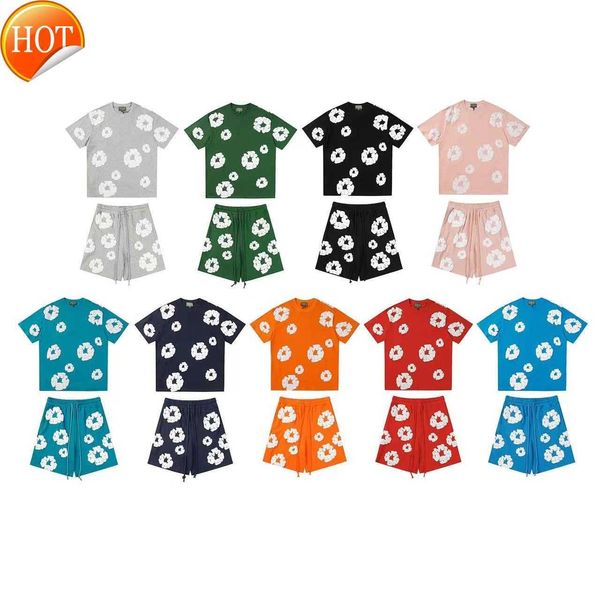 Дизайнерские мужчины T Рубаются джинсы Tears Cottons Tees Tees слезы с цветочным свободным качеством.