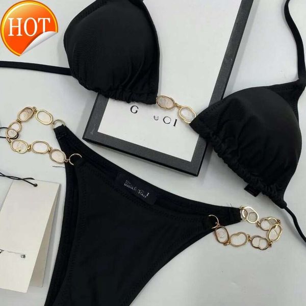 2024 Novo designer de moda atacado moda de banho sexy letra de luxo biquínis mulheres sexy split acolchoado maiô halter bra brindes de sutiã branca Bathing Bathing SU