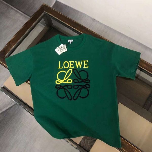 Versão Correta Três etiquetas Fashion Brand Loeweee Camisa de verão Round Neck Colored Bordado Bordado Leia Manga curta T-shirt Casual Top de luxo