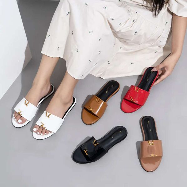 Luxus Metallic Slide Sandals Designer Slides Womens Slipper Schuhe Sommer Sandal Fashion Wide Flip Flops Slipper für Frauen niedrige Absatz mit Kastengröße 37-42 Tyu